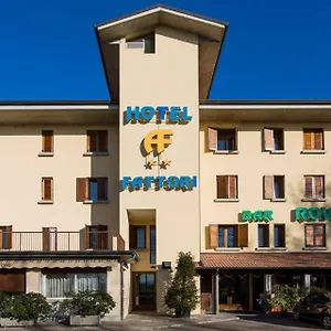 ** Hotel Fattori Italie