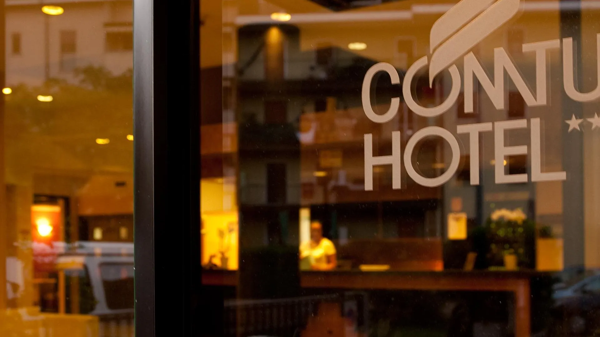Hotel Comtur Binasco 4*,  Italie