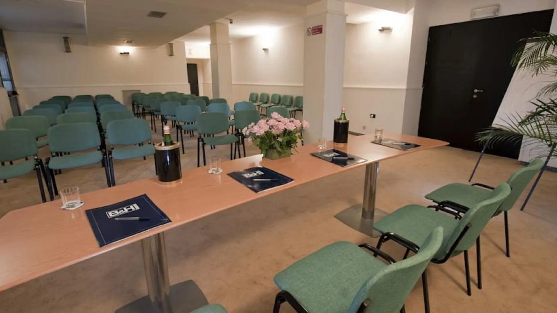 Hotel Comtur Binasco